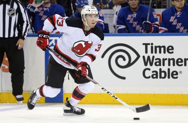 9588363-nhl-preseason-new-jersey-devils-new-york-rangers-850x560