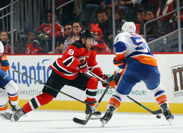 new-york-islanders-v-new-jersey-devils-1140eb4cfe6b9bc5